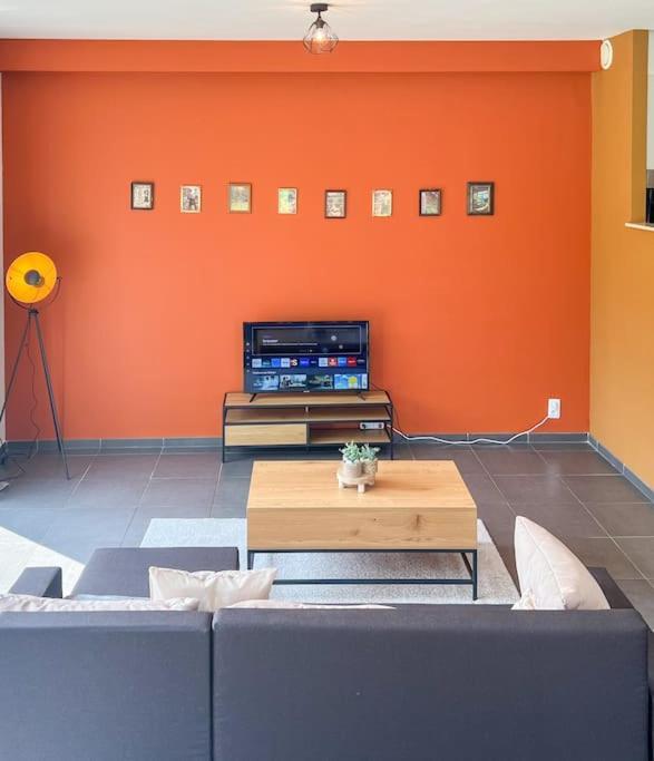 Charmant Logement Brugelette Proche De Pairi Daiza エクステリア 写真