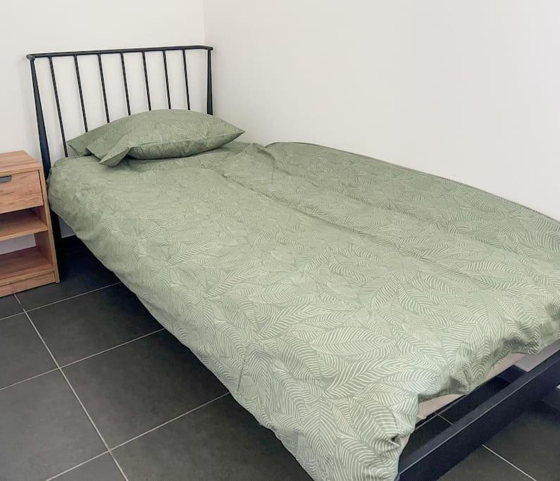 Charmant Logement Brugelette Proche De Pairi Daiza エクステリア 写真