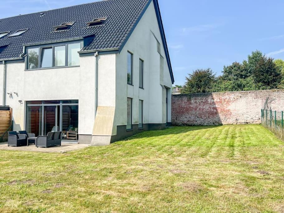 Charmant Logement Brugelette Proche De Pairi Daiza エクステリア 写真